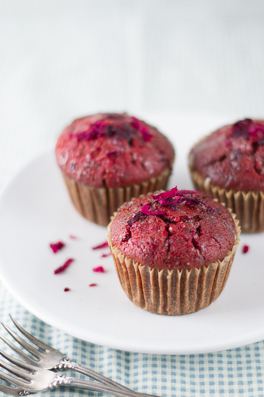 beet & date muffins with tahini icing